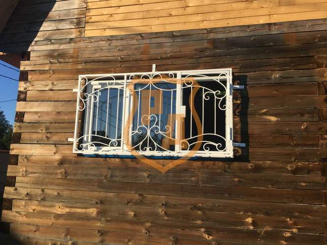 решетка на окно для дачи, цвет белый